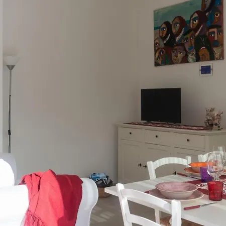 Lägenhet 3 Bedrooms With Access To The