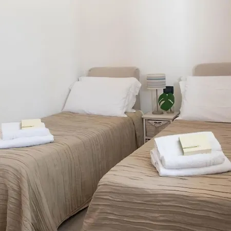 Lägenhet 3 Bedrooms With Access To The Cala Liberotto
