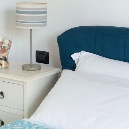 3 Bedrooms With Access To The Lägenhet *