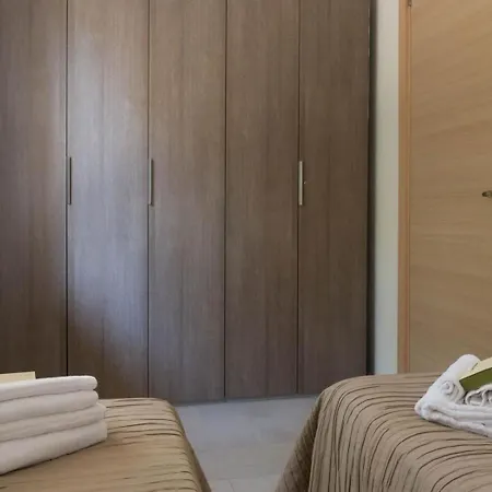 3 Bedrooms With Access To The * Cala Liberotto